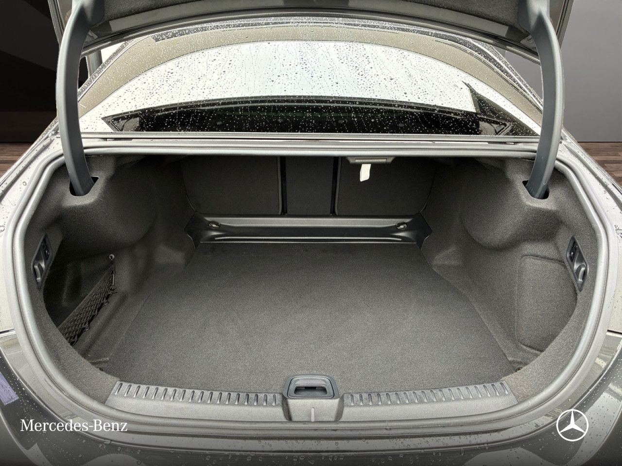 Mercedes-Benz E-Klasse – Bild 15