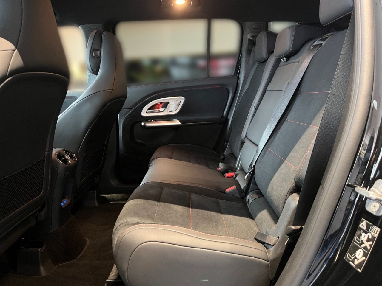 Mercedes-Benz GLB – Bild 8