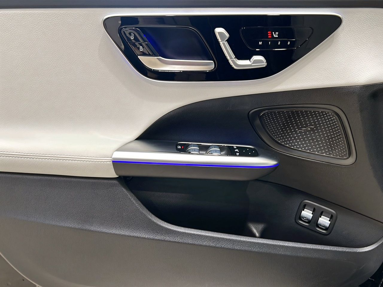 Mercedes-Benz C-Klasse – Bild 25