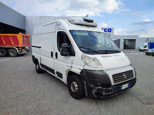 Vehicle image 6 / 10