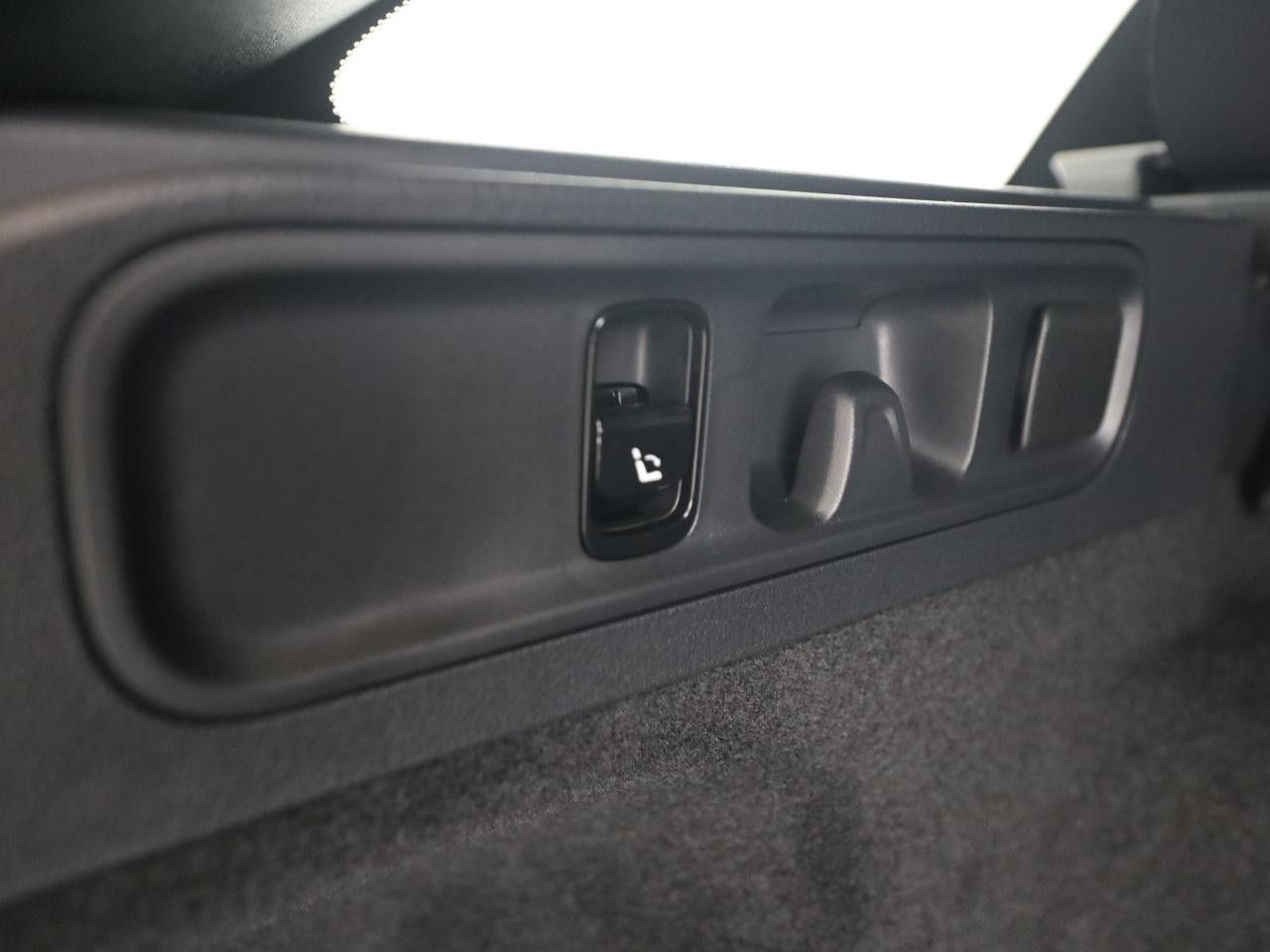 Mercedes-Benz C-Klasse – Bild 22