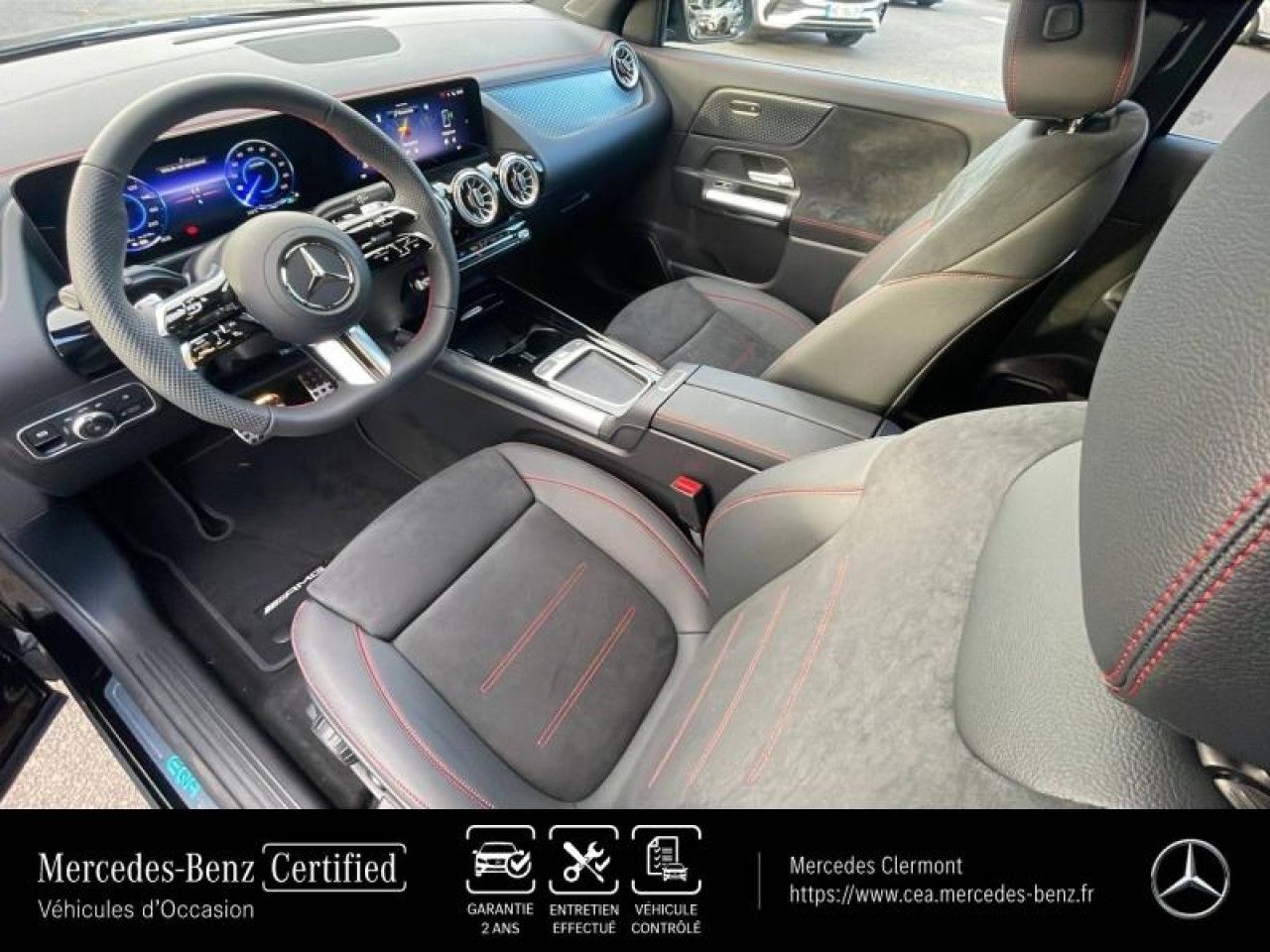 Photo du v&eacute;hicule 16 / 18