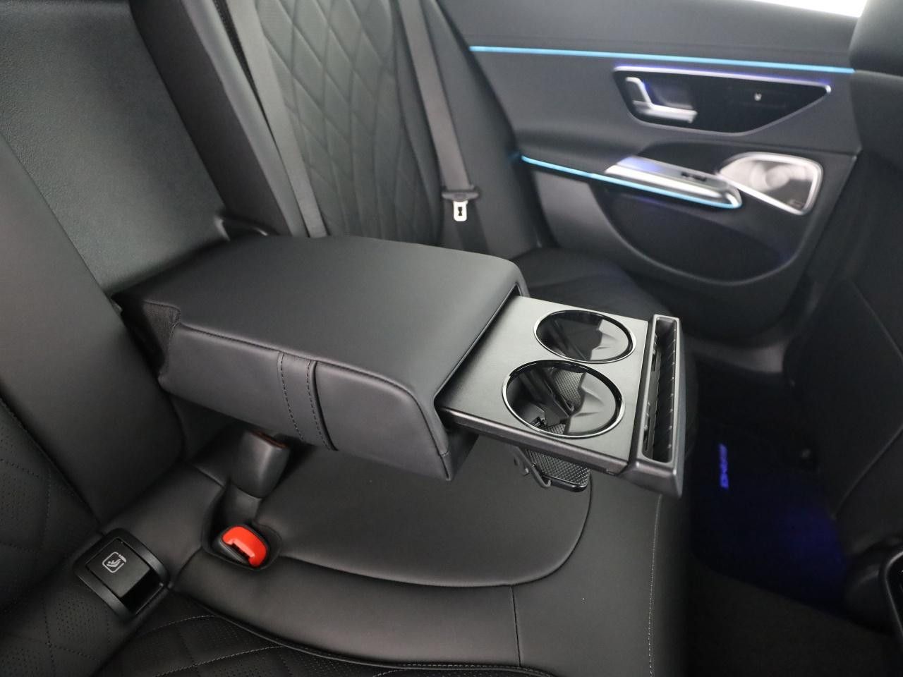 Mercedes-Benz E-Klasse – Bild 20