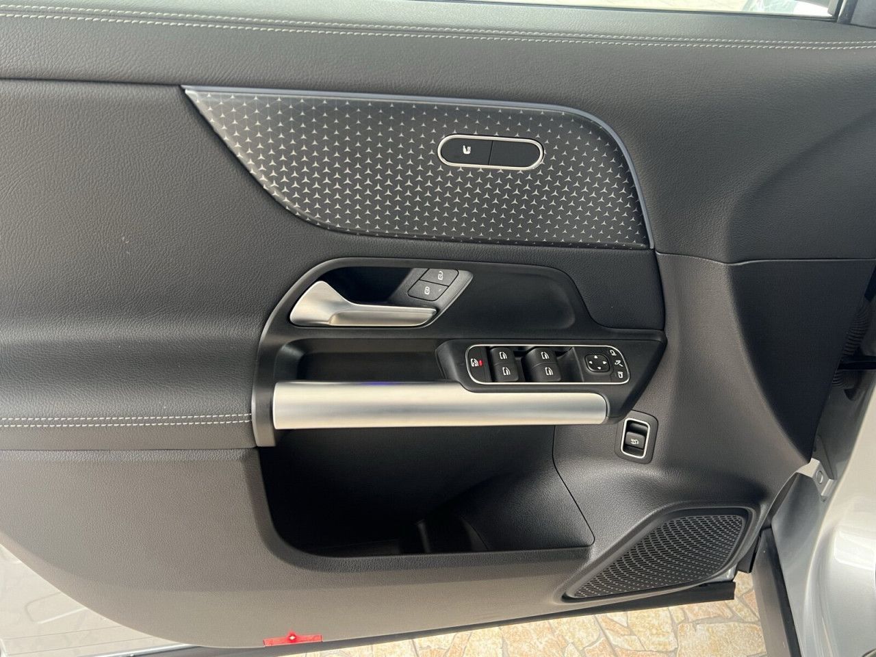 Fahrzeugbild 28 / 30