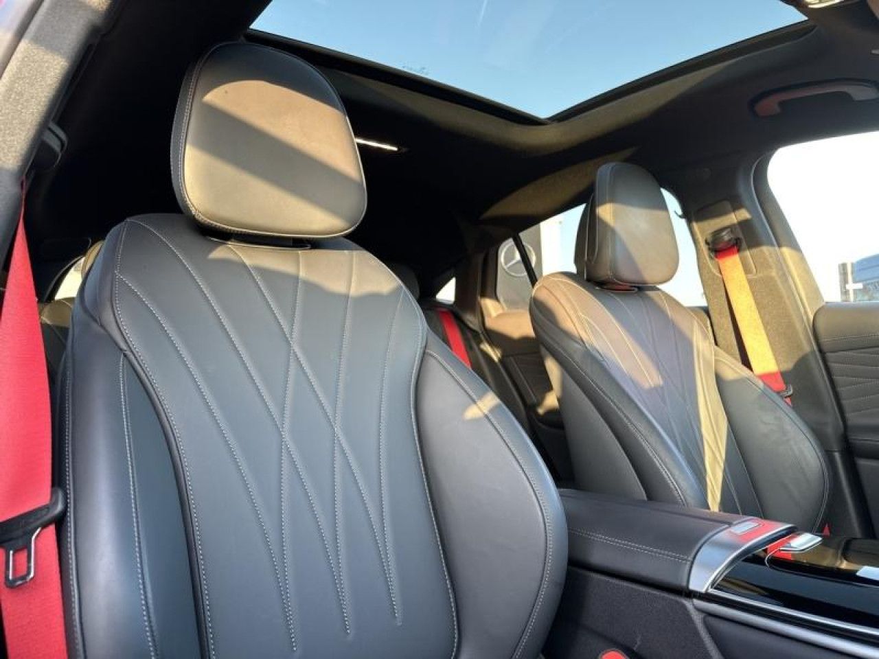 Photo du v&eacute;hicule 11 / 18