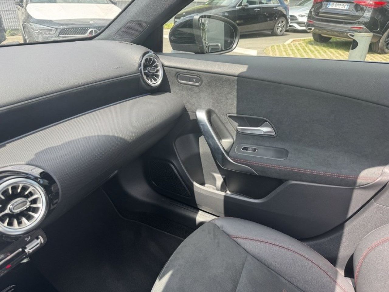 Photo du véhicule 17 / 18