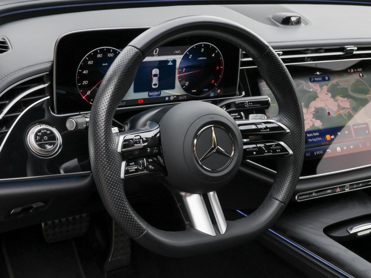 Mercedes-Benz E-Klasse – Bild 13