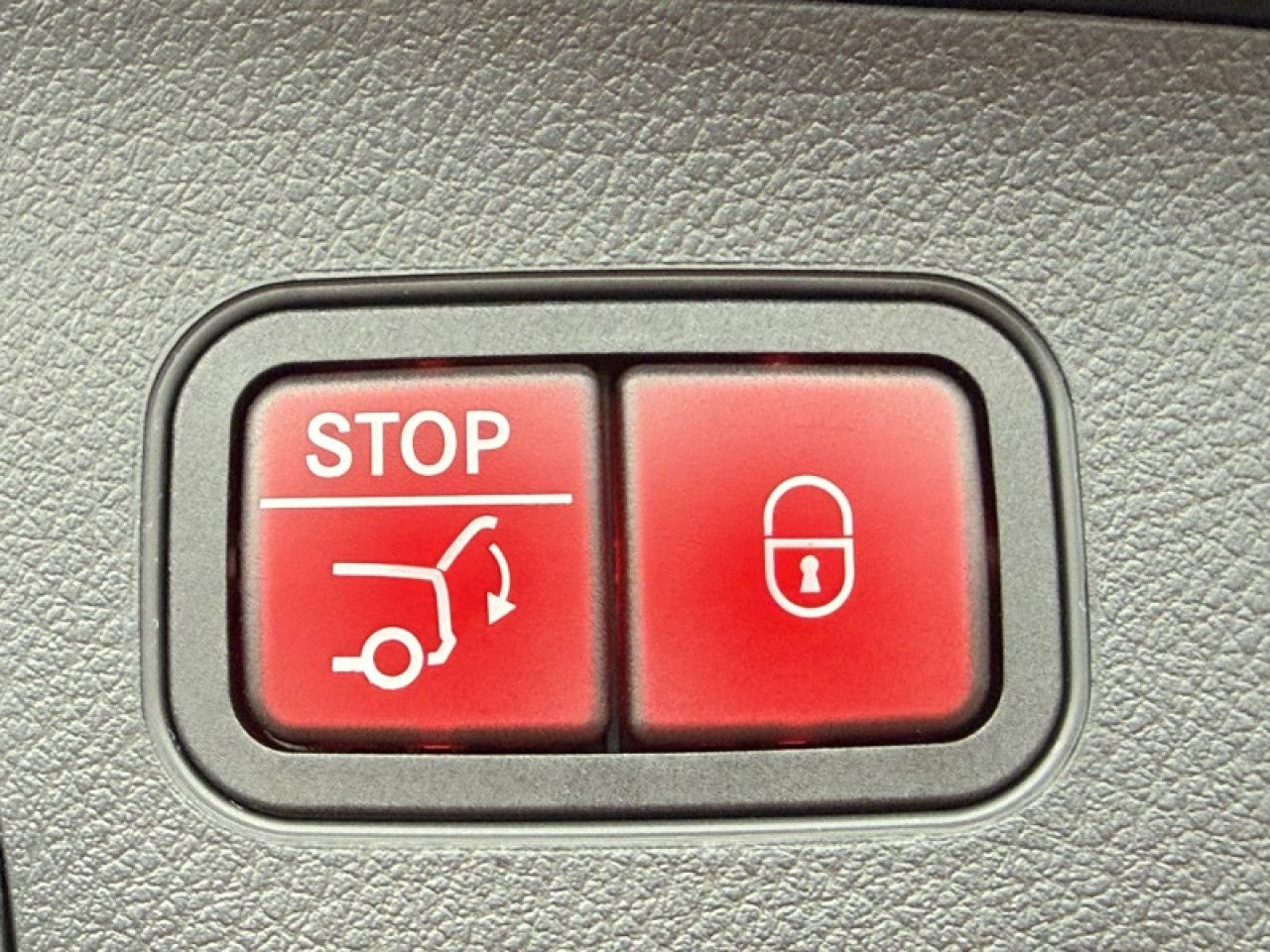 Photo du v&eacute;hicule 18 / 18