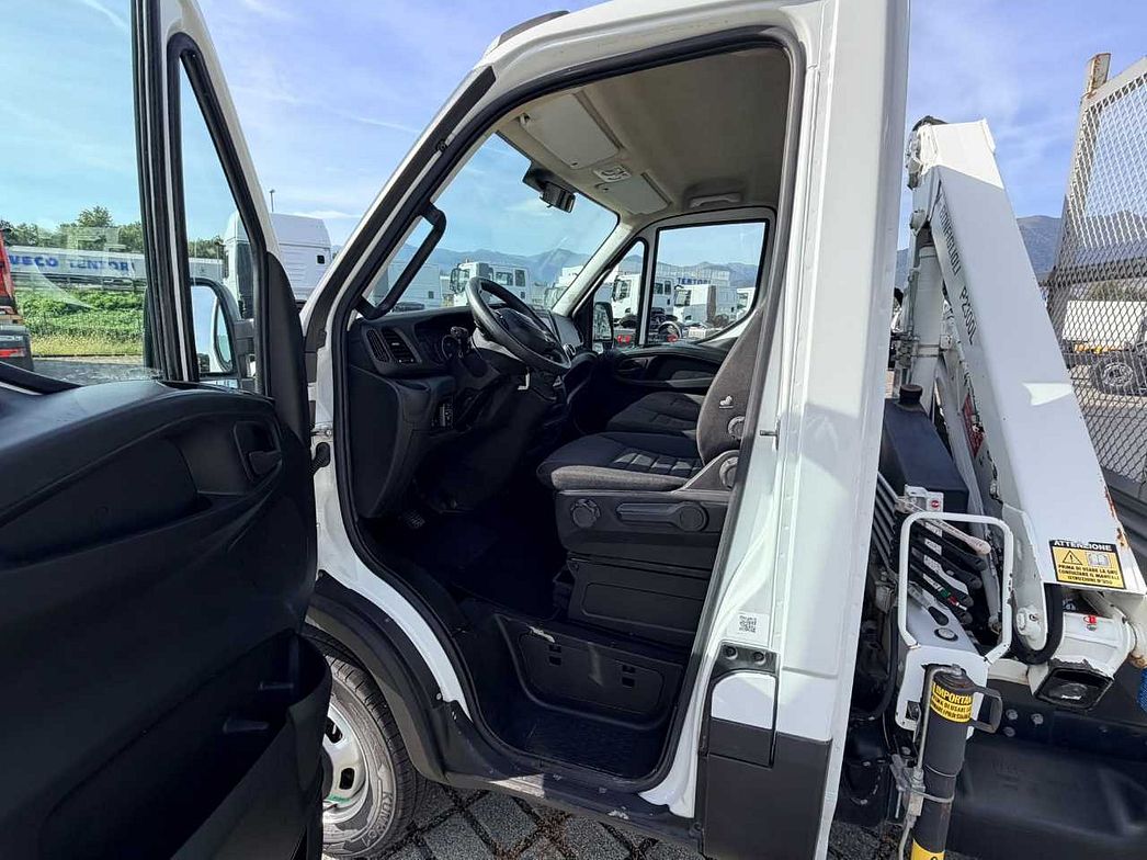 IVECO | 35C14 H - CASSONE FISSO CON GRU