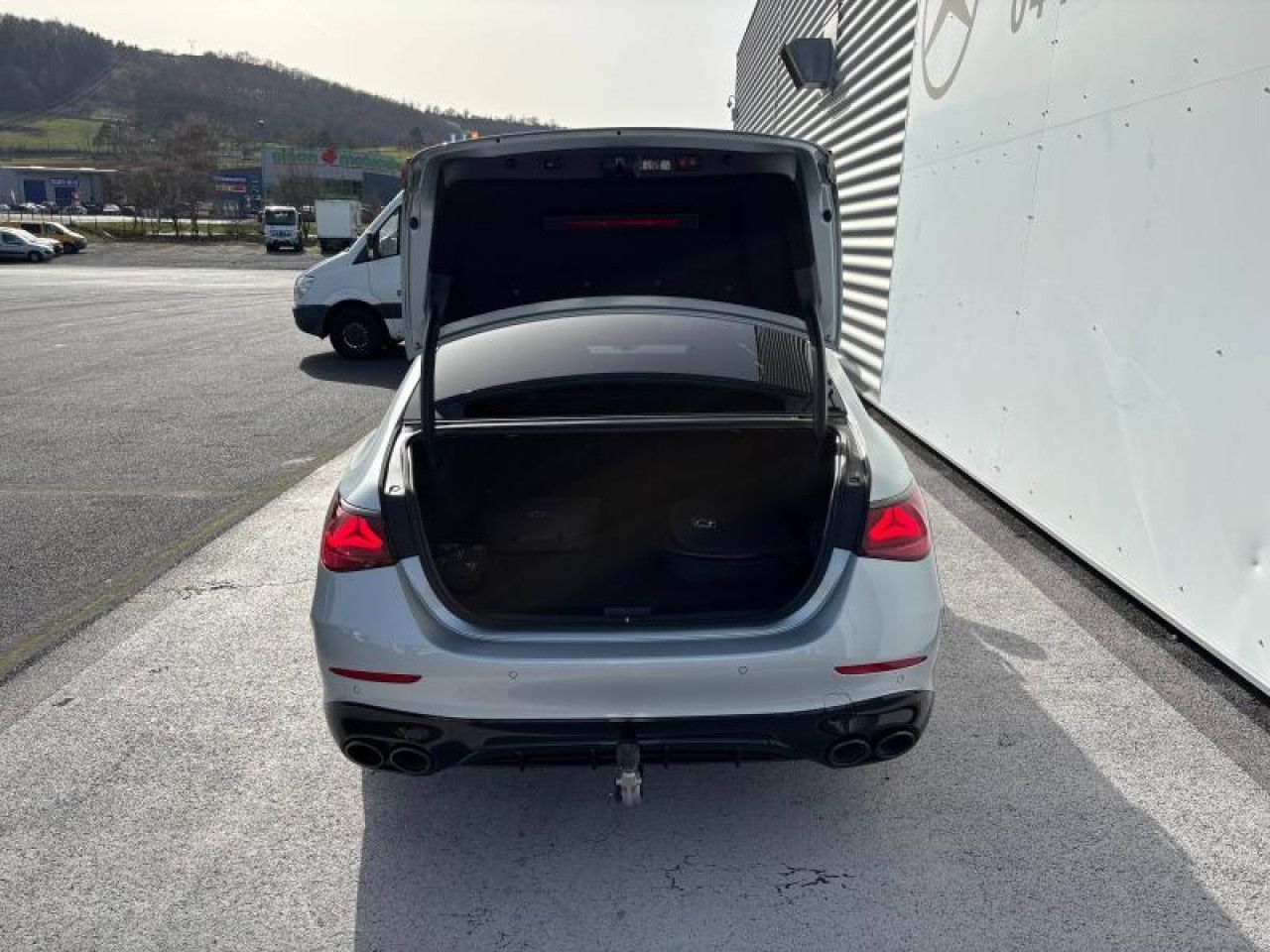 Photo du v&eacute;hicule 8 / 17