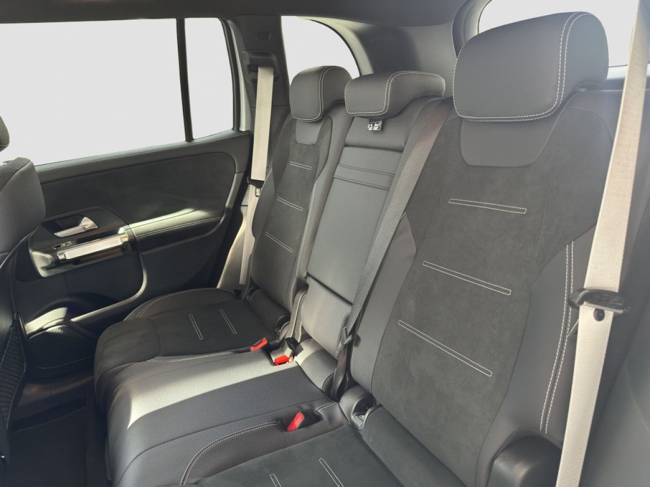 Mercedes-Benz GLB – Bild 12