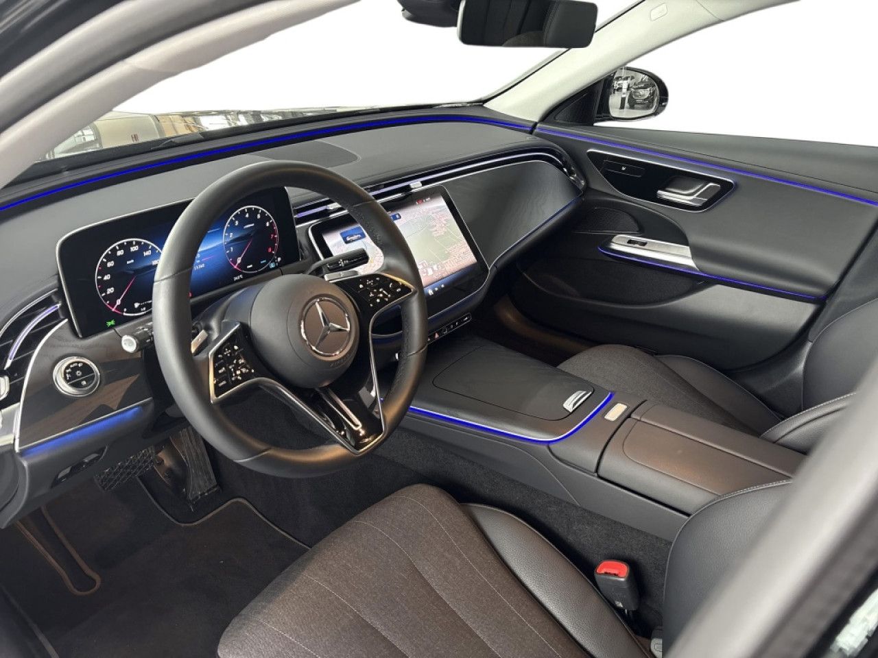 Mercedes-Benz E-Klasse – Bild 9