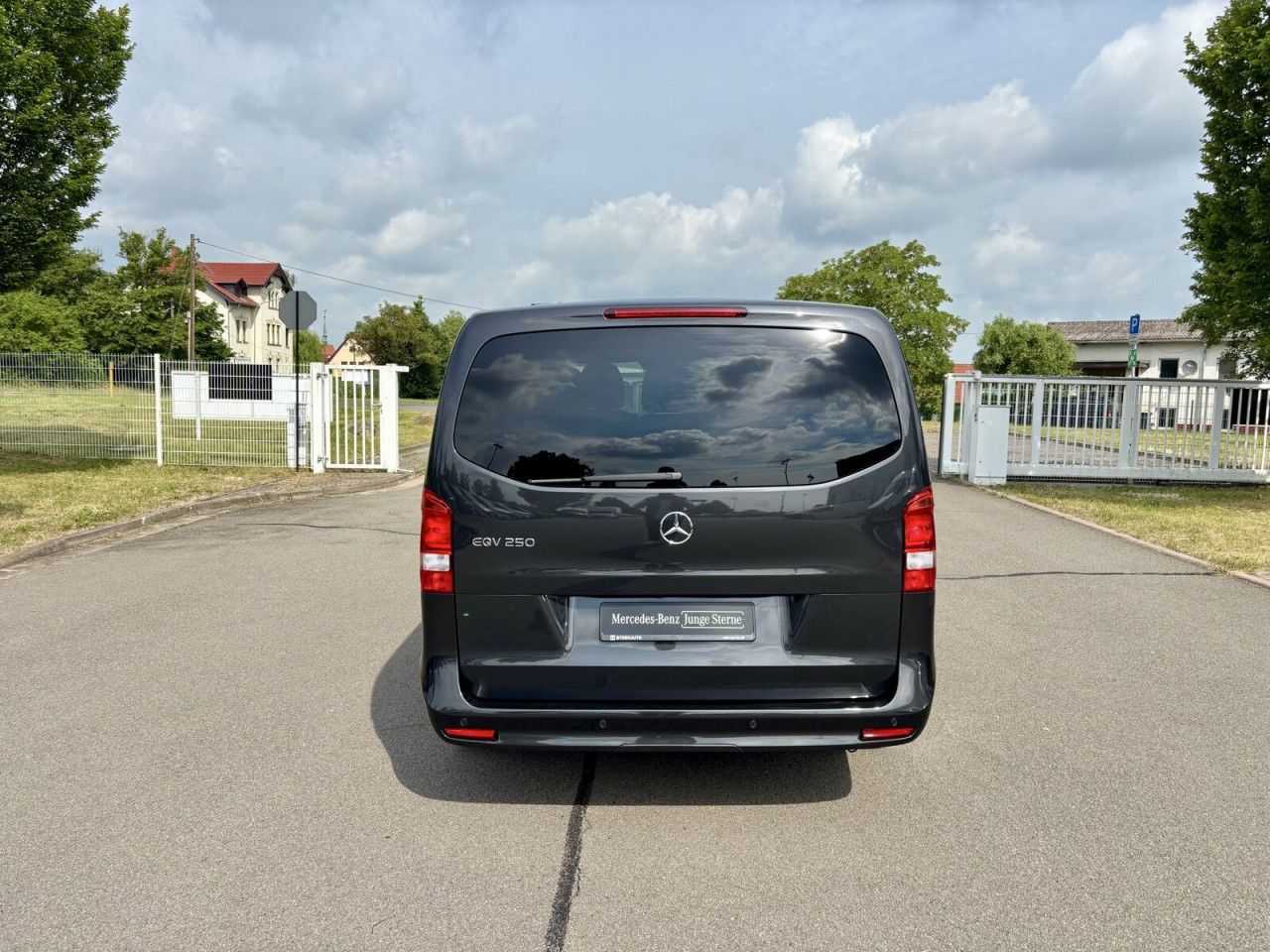 Mercedes-Benz EQV – Bild 6