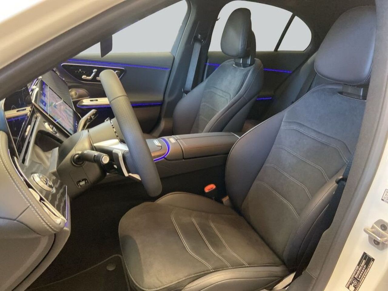 Mercedes-Benz E-Klasse – Bild 10