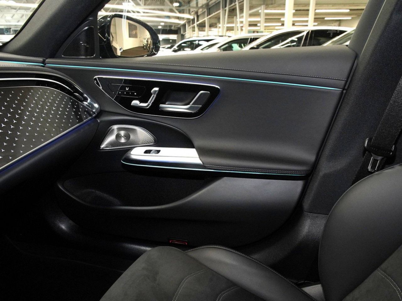 Mercedes-Benz E-Klasse – Bild 16