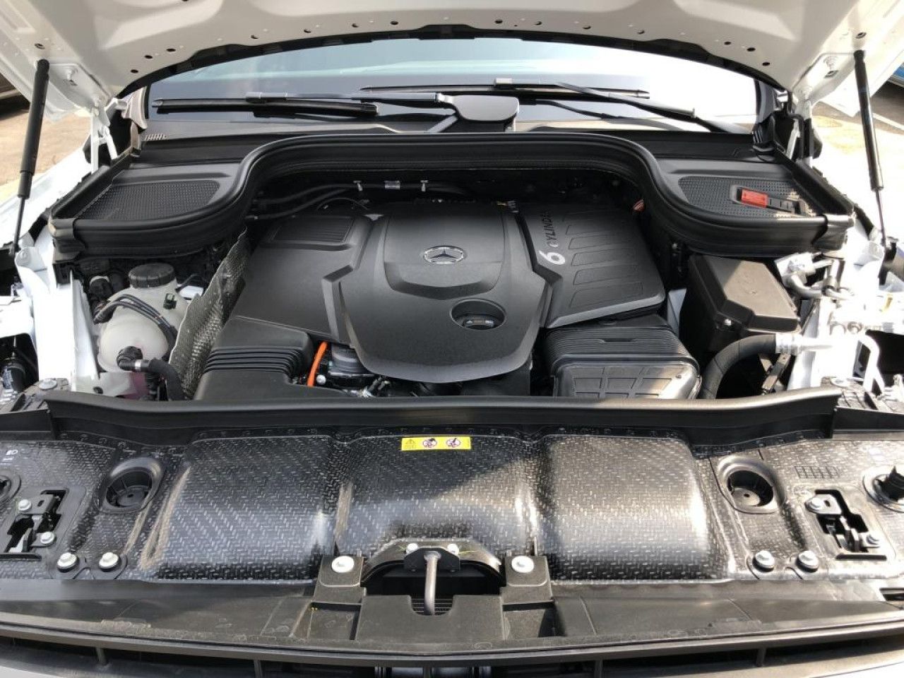 Mercedes-Benz GLS – Bild 16