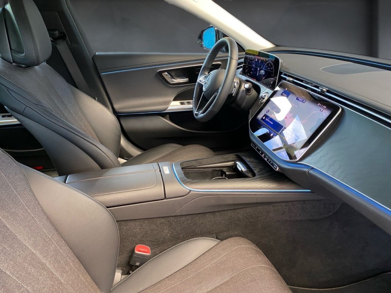 Mercedes-Benz E-Klasse – Bild 17