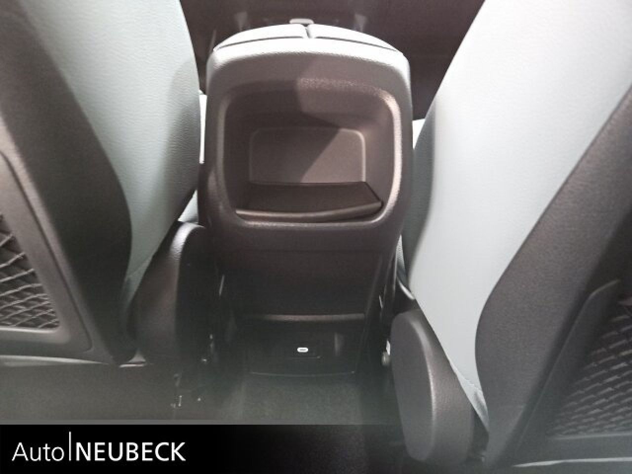 Fahrzeugbild 18 / 25