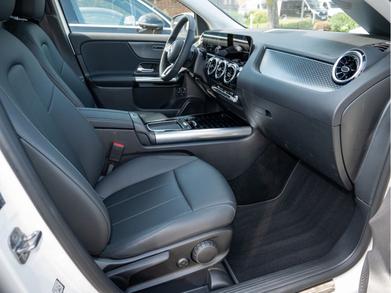 Mercedes-Benz GLA – Bild 2