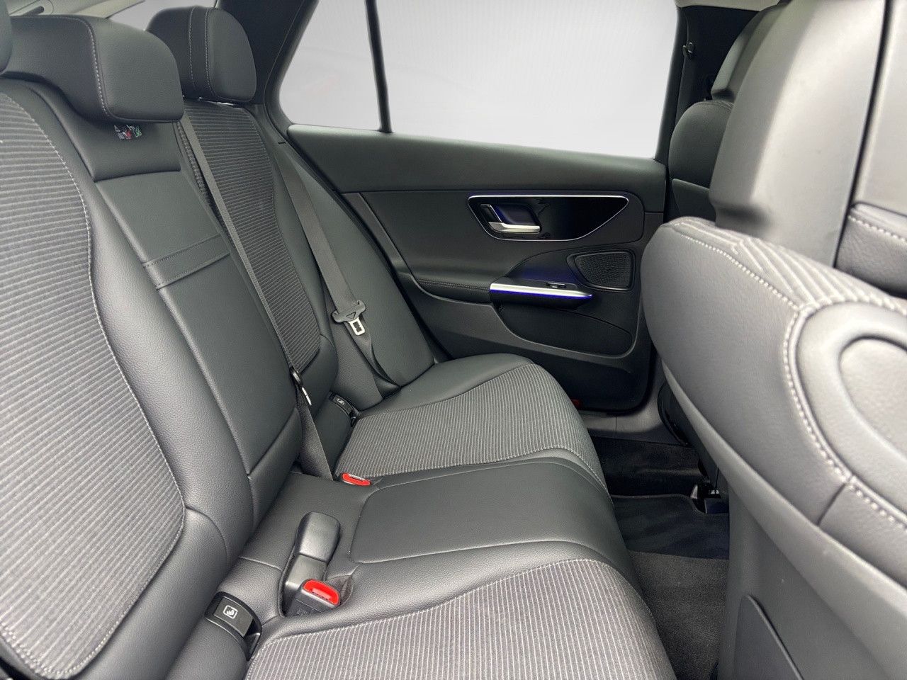 Mercedes-Benz C-Klasse – Bild 23