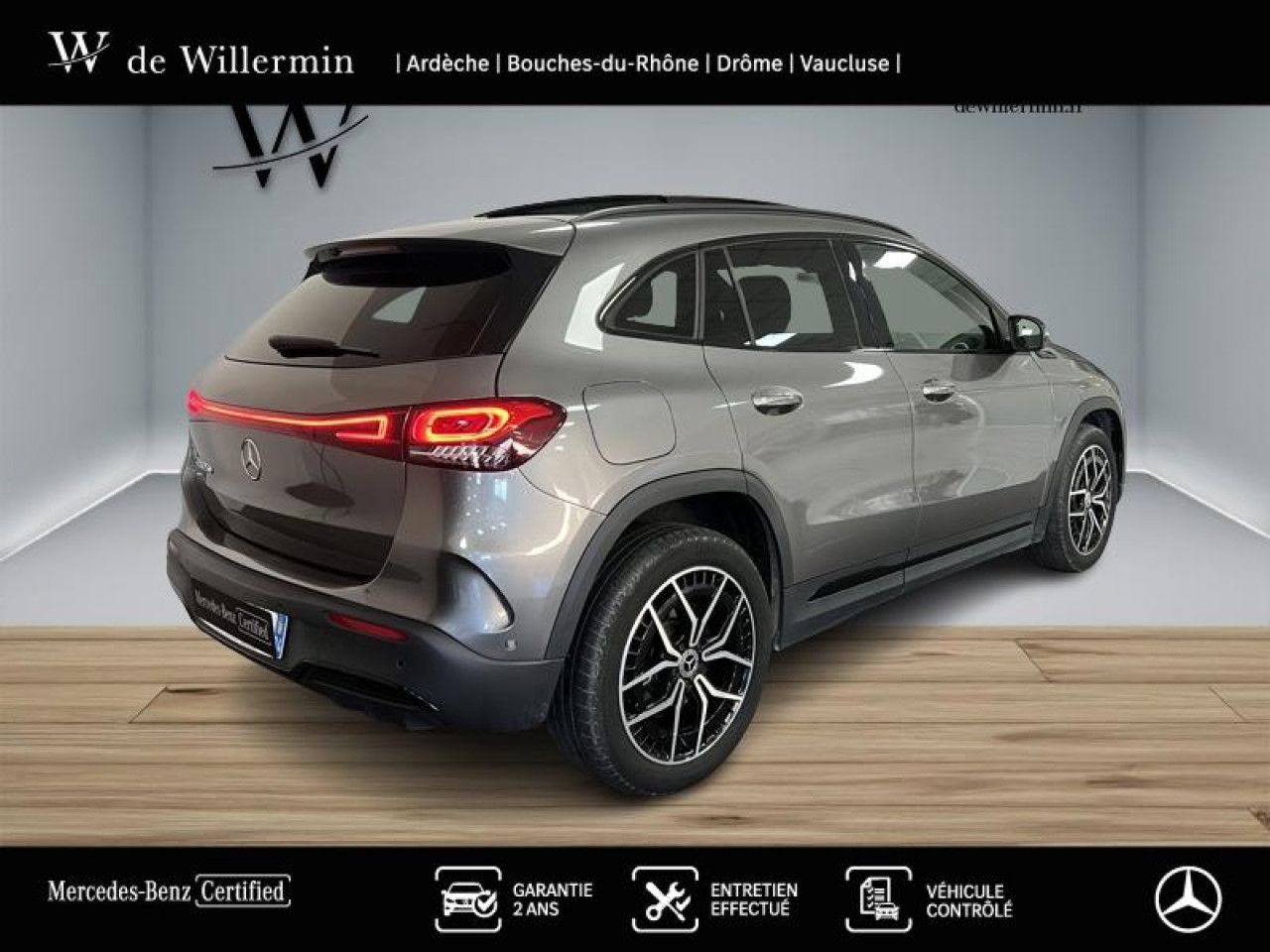 Photo du v&eacute;hicule 4 / 18