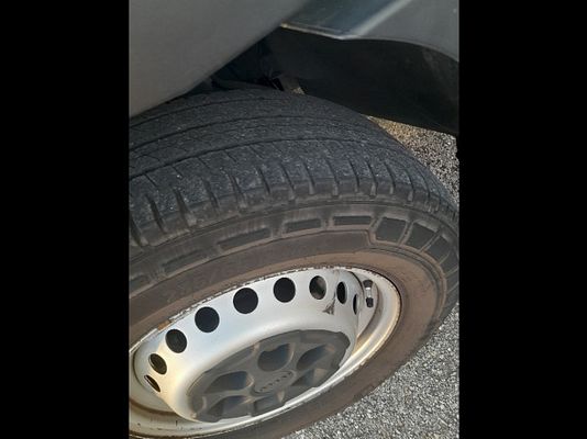 Vehicle image 12 / 20