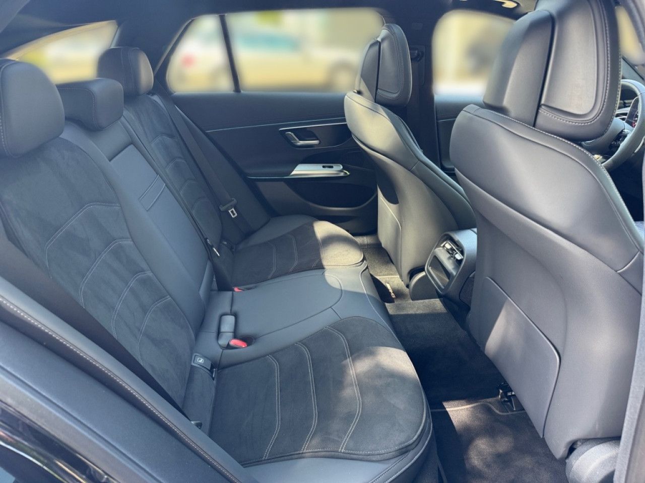 Mercedes-Benz E-Klasse – Bild 10