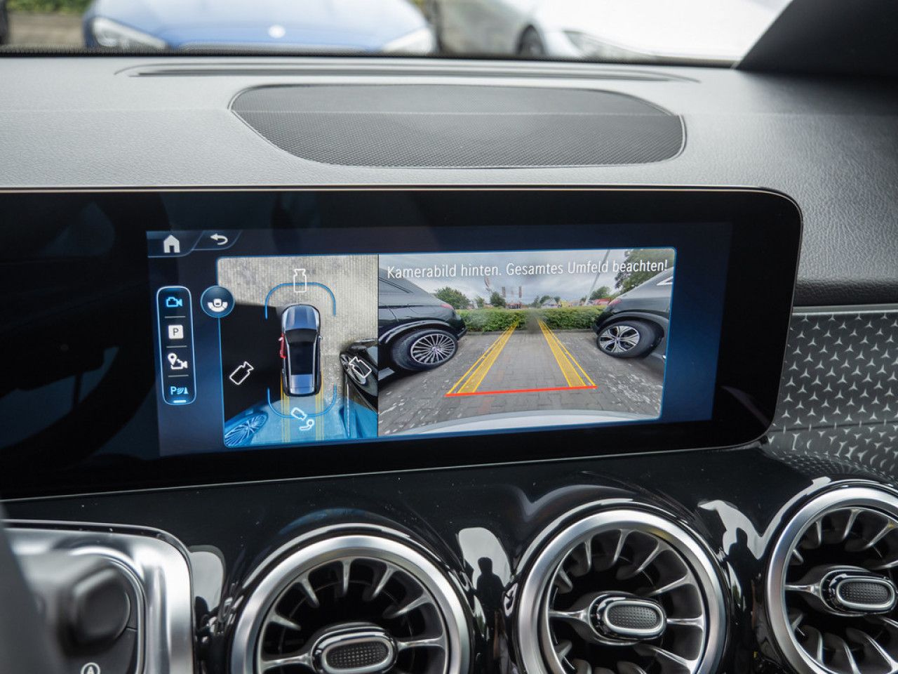 Mercedes-Benz GLB – Bild 12
