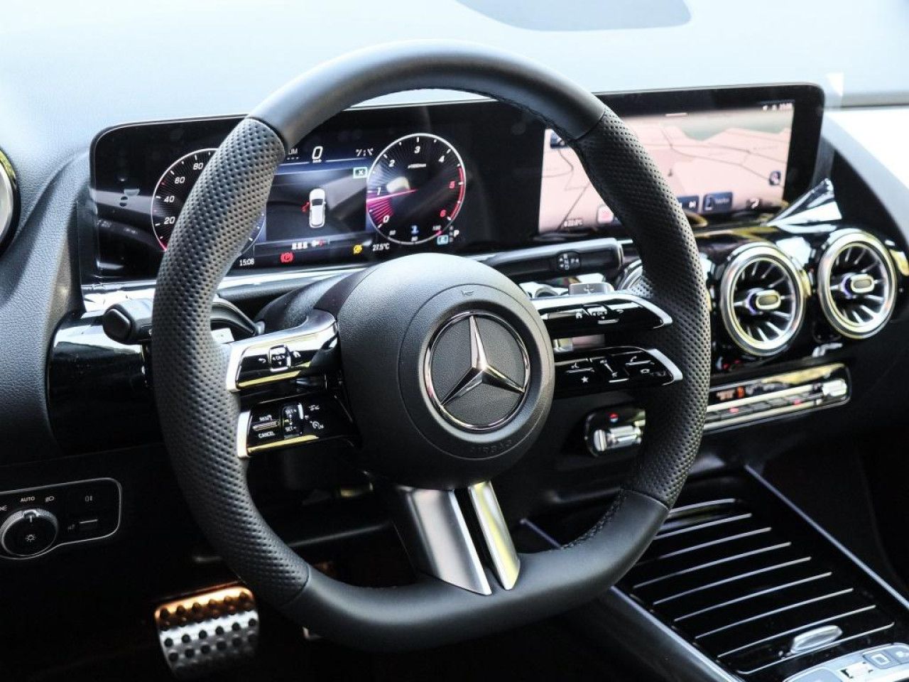Mercedes-Benz GLA – Bild 9