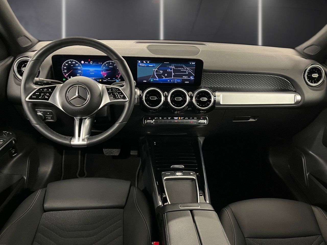 Mercedes-Benz GLB – Bild 13