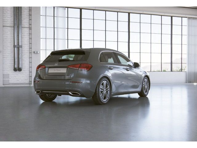 Mercedes-Benz A 220