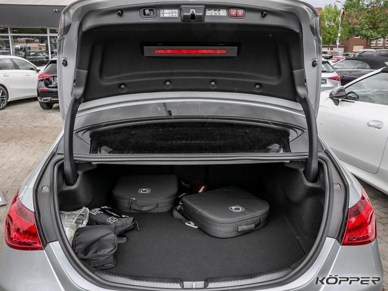 Mercedes-Benz C-Klasse – Bild 10