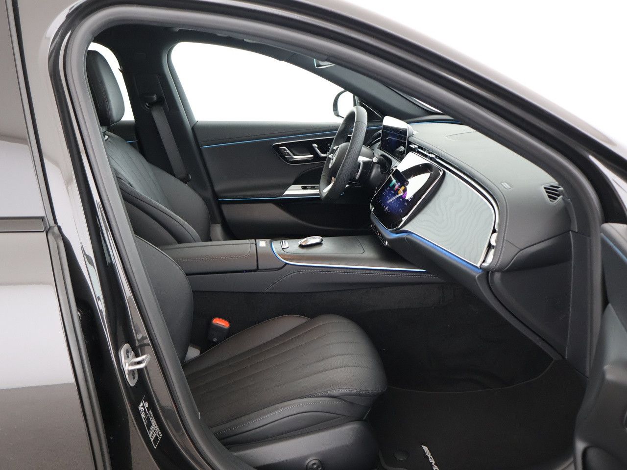 Mercedes-Benz E-Klasse – Bild 9