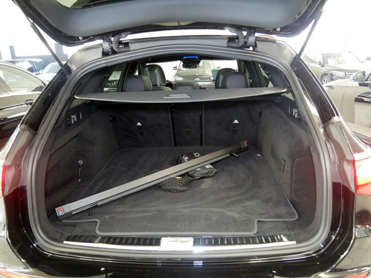Mercedes-Benz E-Klasse – Bild 11