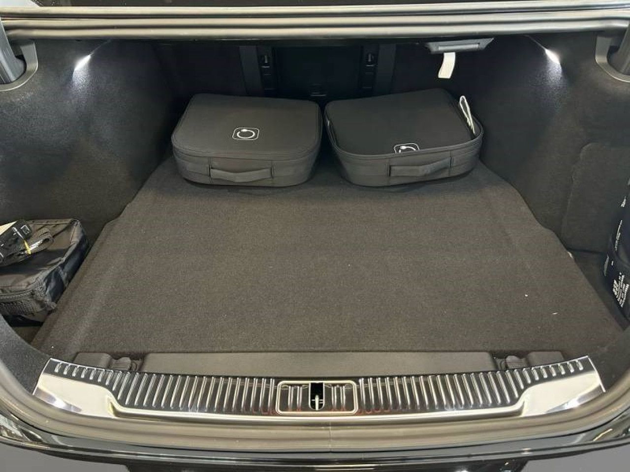 Photo du véhicule 17 / 18