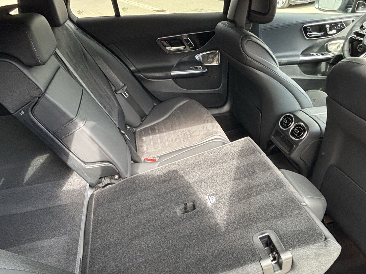 Mercedes-Benz C-Klasse – Bild 18