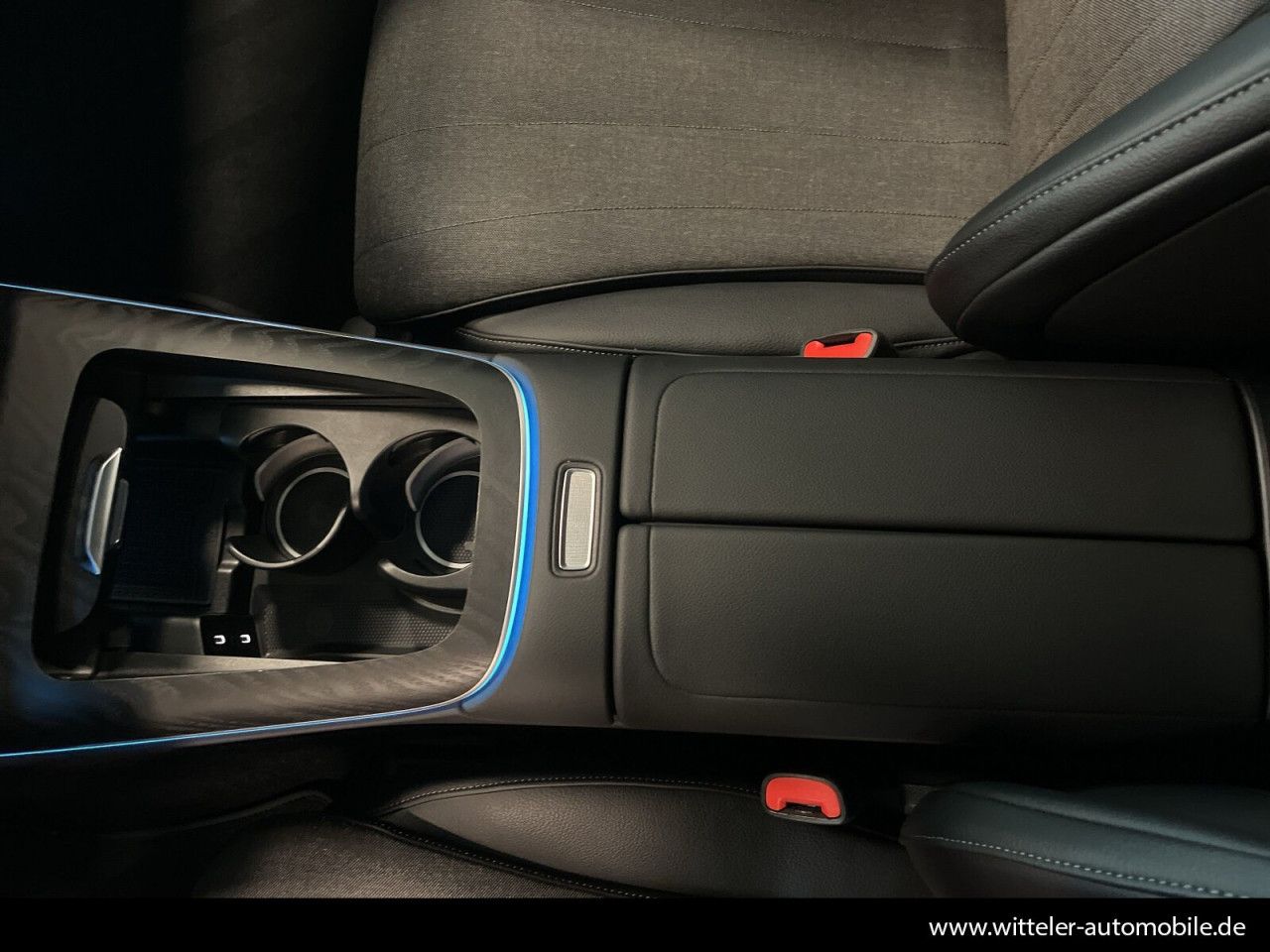 Mercedes-Benz E-Klasse – Bild 24