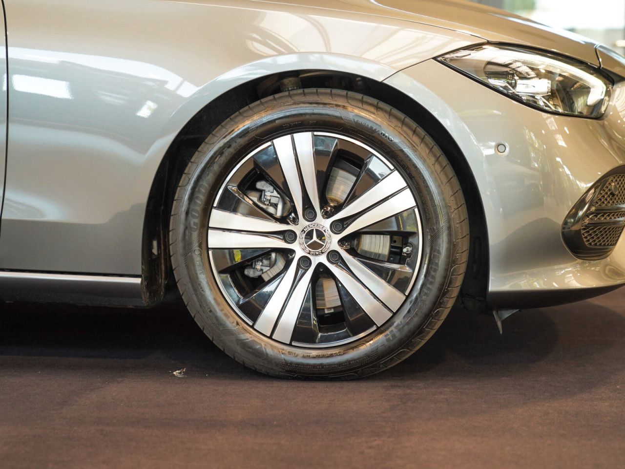Mercedes-Benz C-Klasse – Bild 2