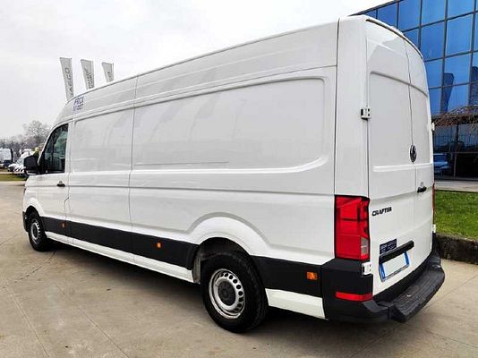 Vehicle image 4 / 15