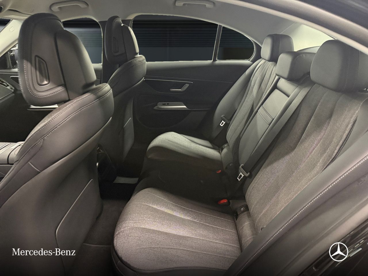 Mercedes-Benz E-Klasse – Bild 15