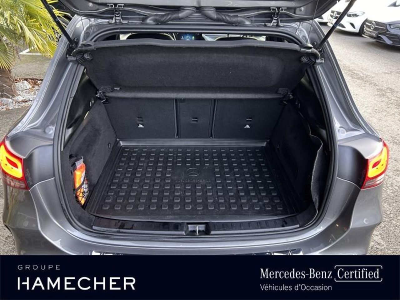 Photo du v&eacute;hicule 18 / 18