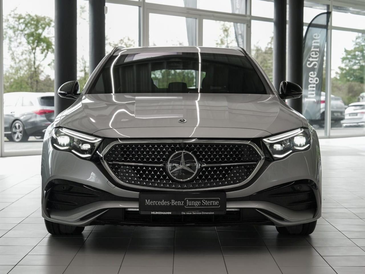 Mercedes-Benz E-Klasse – Bild 2
