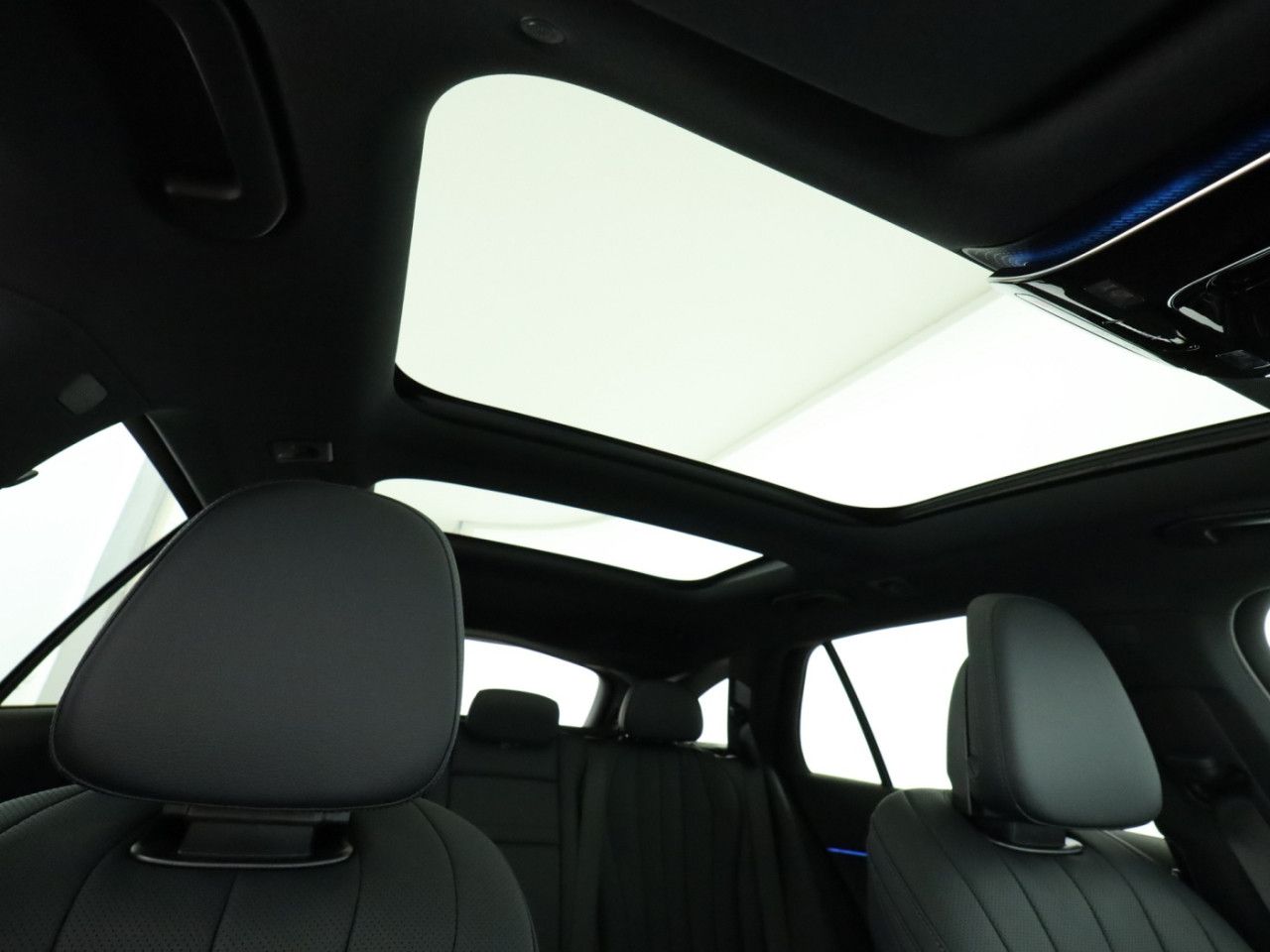 Mercedes-Benz E-Klasse – Bild 21