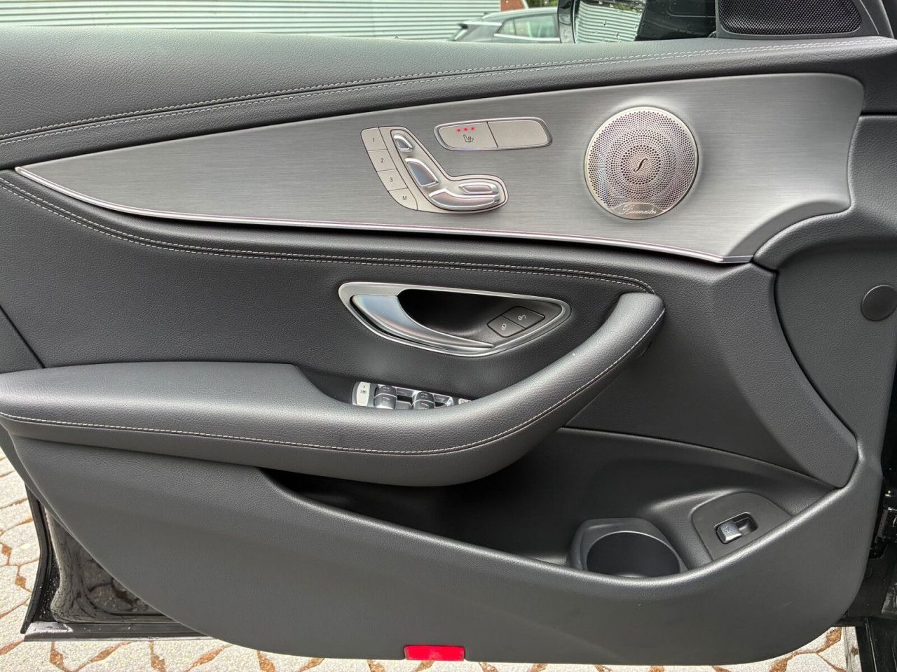 Mercedes-Benz E-Klasse – Bild 4
