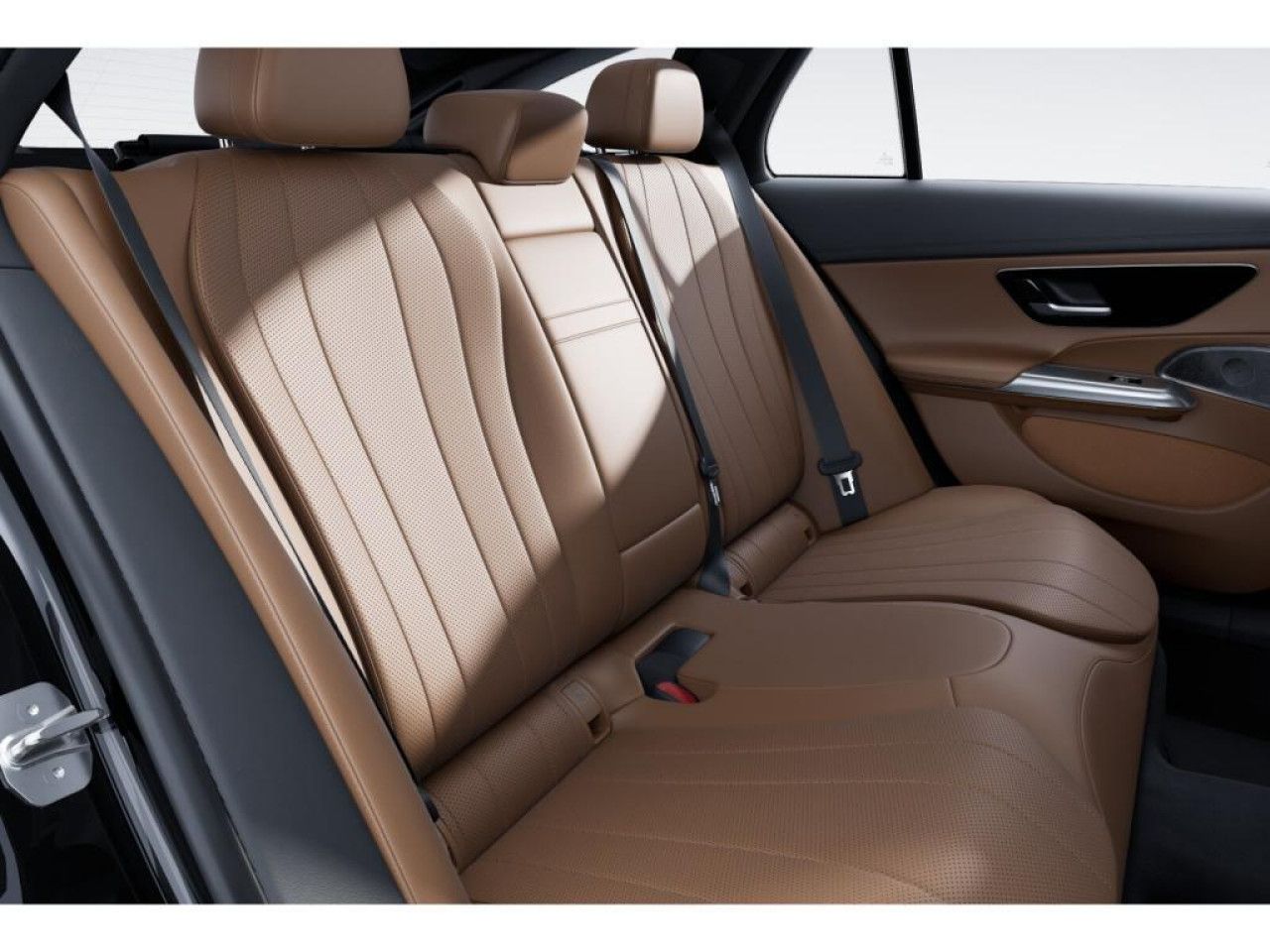 Mercedes-Benz E-Klasse – Bild 10