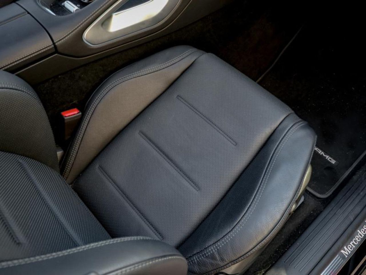 Photo du v&eacute;hicule 18 / 18