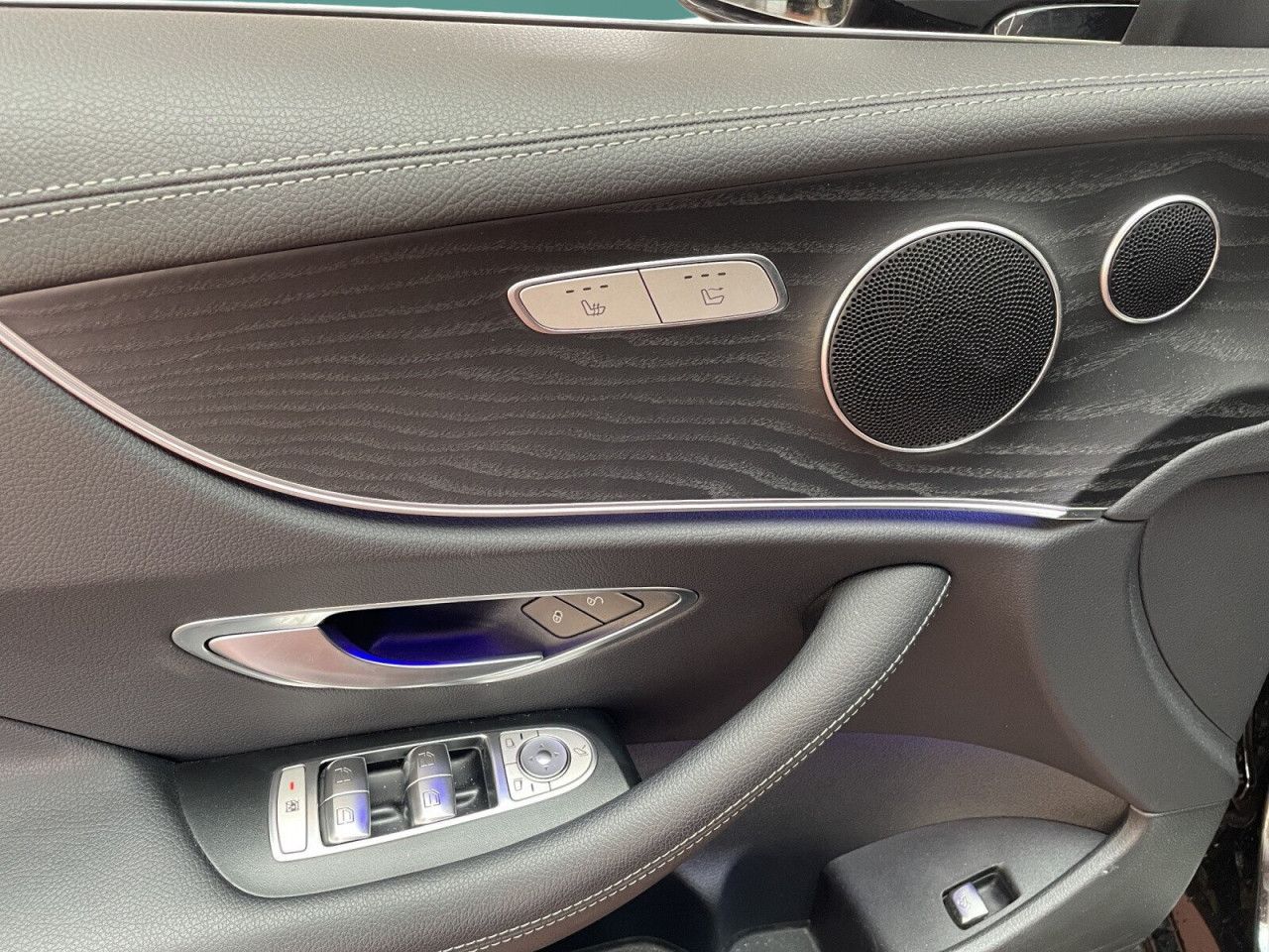 Mercedes-Benz E-Klasse – Bild 17