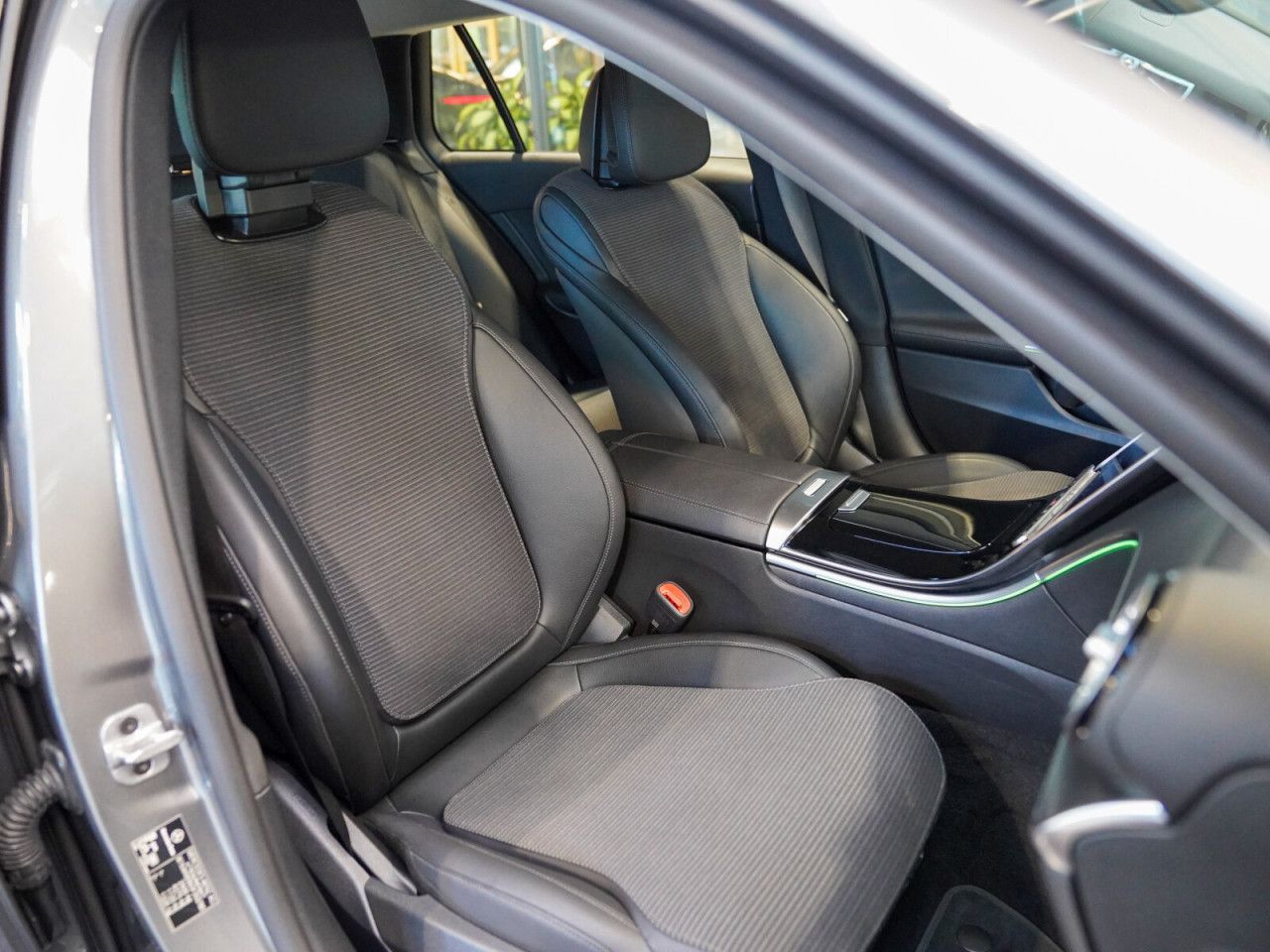 Mercedes-Benz C-Klasse – Bild 9