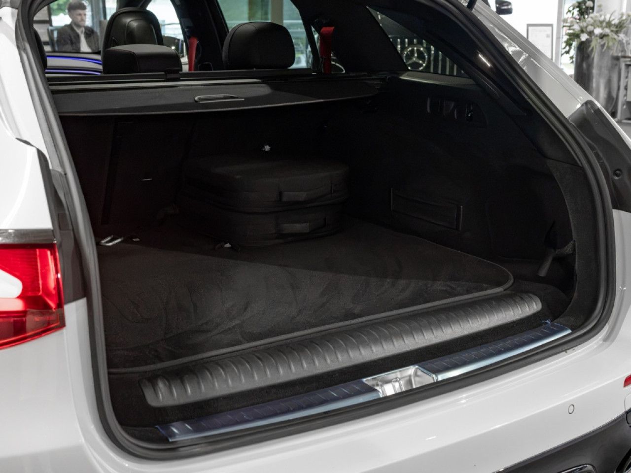 Mercedes-Benz E-Klasse – Bild 7
