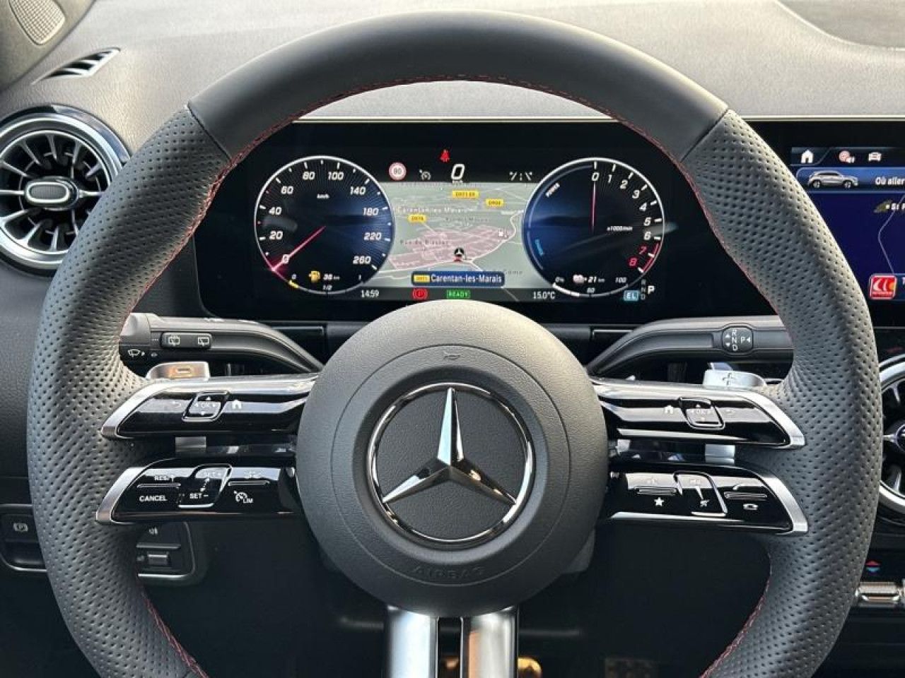 Photo du v&eacute;hicule 9 / 18